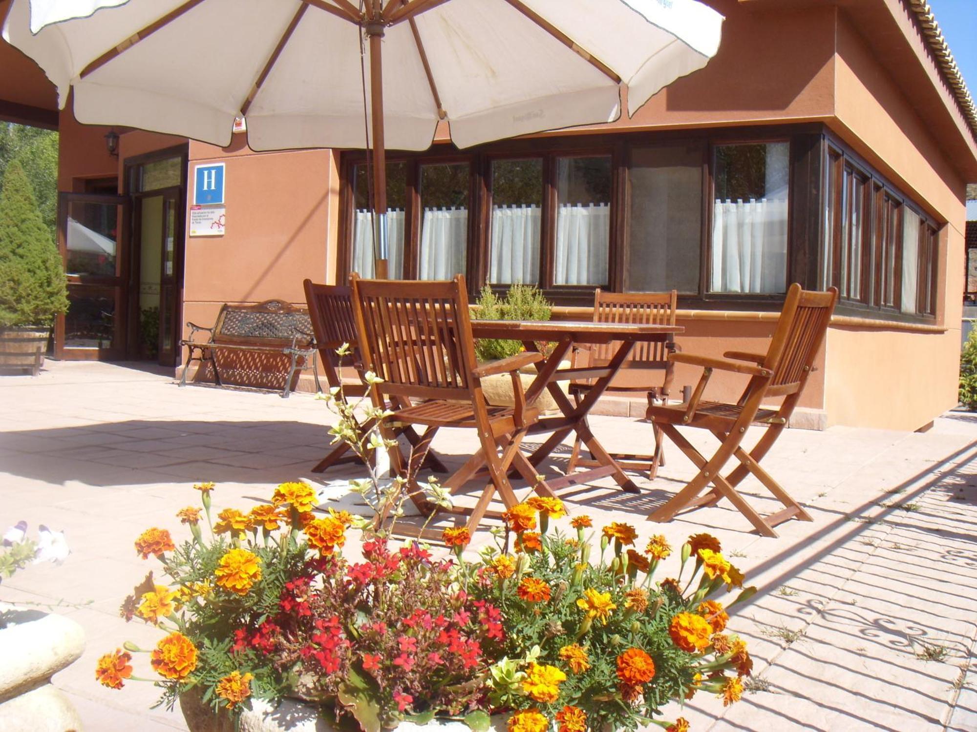 Hotel Valdevecar Albarracin Luaran gambar